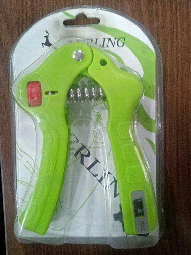 Hand%20Grip%20Exerciser%20Spring%20For%20Gym%20&%20Exercise%20-%20Image%203