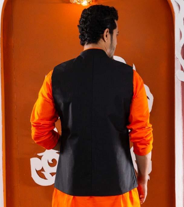 Black%20Waistcoat%20For%20Men%20-%20Image%204