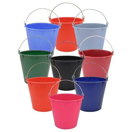Bucket:%20For%20holding%20your%20cleaning%20solution%20if%20you%E2%80%99re%20using%20a%20traditional%20cleaning%20method%20-%20Image%209