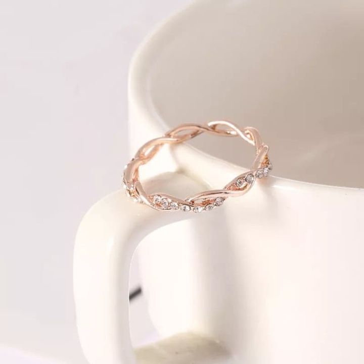 Finger%20Ring%20for%20Women%20And%20Girls%20New%20-%20Image%203
