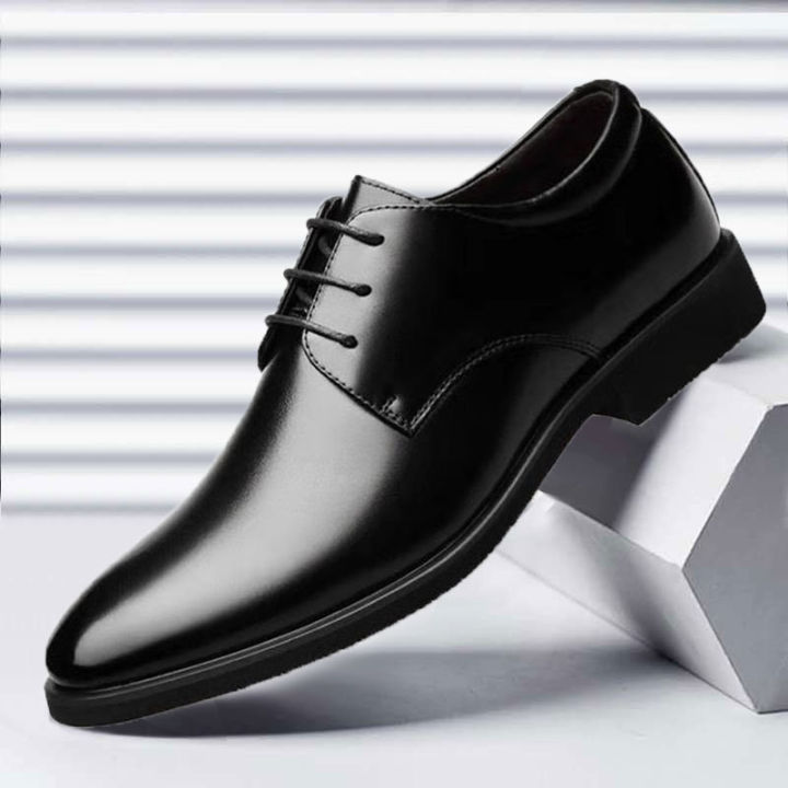 Men's Breathable Leather Shoes Black Soft Leather Soft Bottom Spring And Autumn Best Man Men's Business Formal Wear Casual Shoe KEEMEEUYZO