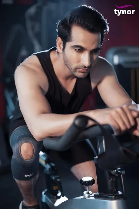 Tynor%20Knee%20Cap%20Open%20Patella(Support,Uniform%20Compression,Relieves%20Pain)%20-%20Image%204