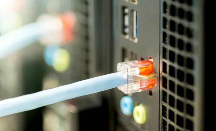 CAT%206%20Ethernet%20LAN%20Cable%20with%20Gold%20Plated%20RJ-45%20Connectors%20providing%20speeds%20upto%2010GBPS%20-%20Image%203
