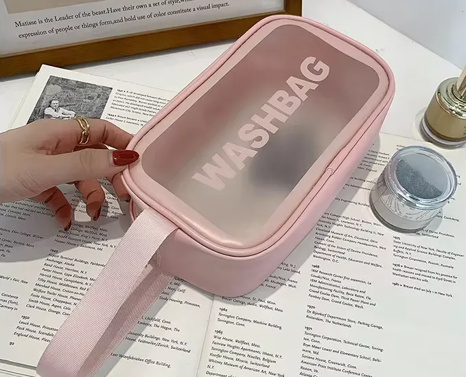 Transparent%20Cosmetic%20Bag%20Women%20Travel%20Makeup%20Case%20%20Waterproof%20Cosmetic%20Bag%20%20Women's%20Makeup%20Wash%20Bag%20-%20Image%207