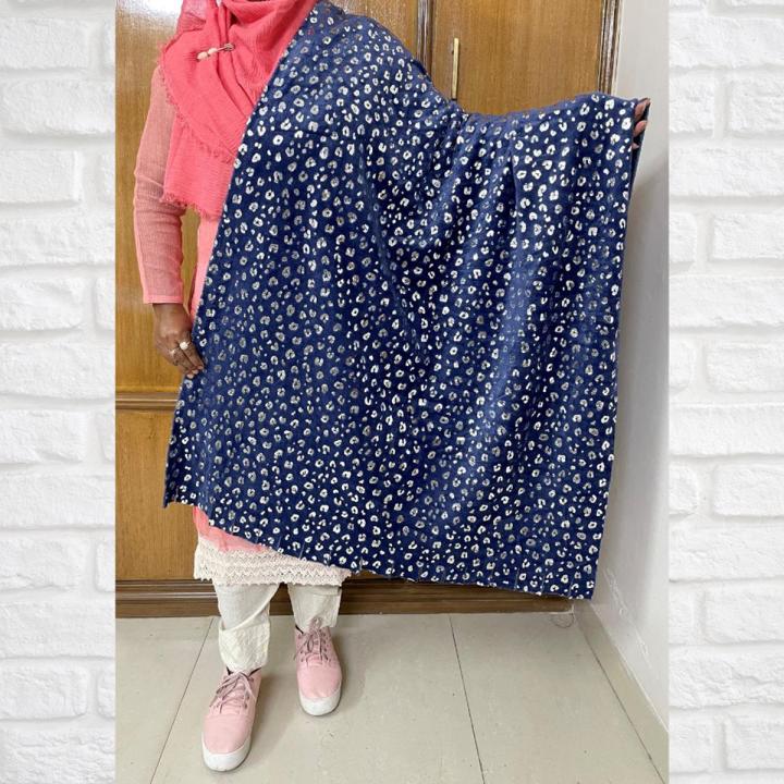Kombol Shawl Fashionable Chinese Style Women's Wrap Scarf Versatile All-Season Accessory in Classic Solid Colors