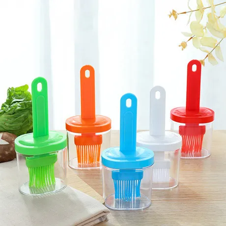 2-in-1%20Oil%20Brush%20with%20Bottle%20Silicone%20BBQ%20Basting%20Brush%20Heat%20Resistant%20Air%20Fryer%20Tool%20%7C%20100%25%20Food%20Grade%20BPA%20Free%20Silicone%20-%20Image%202