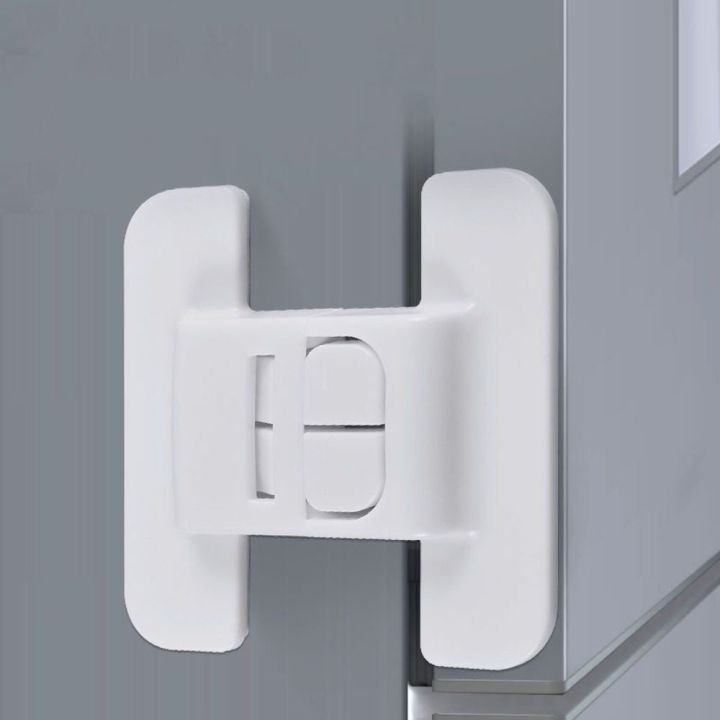 Children%20Secure%20Fridge%20Freezer%20Lock,%20Home%20Security%20Protection%20-%20Cabinet%20Locks%20&%20Straps%20-%20Image%209