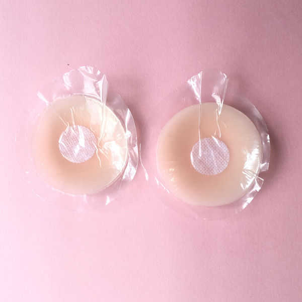 Women%20Bra%20Nipple%20Cover%20Bras%20Push%20Up%20Bra%20Nipple%20Stickers%20Bra%20Without%20Straps%20Invisible%20Female%20Adhesive%20Nipple%20Stickers-2pcs%20-%20Image%203