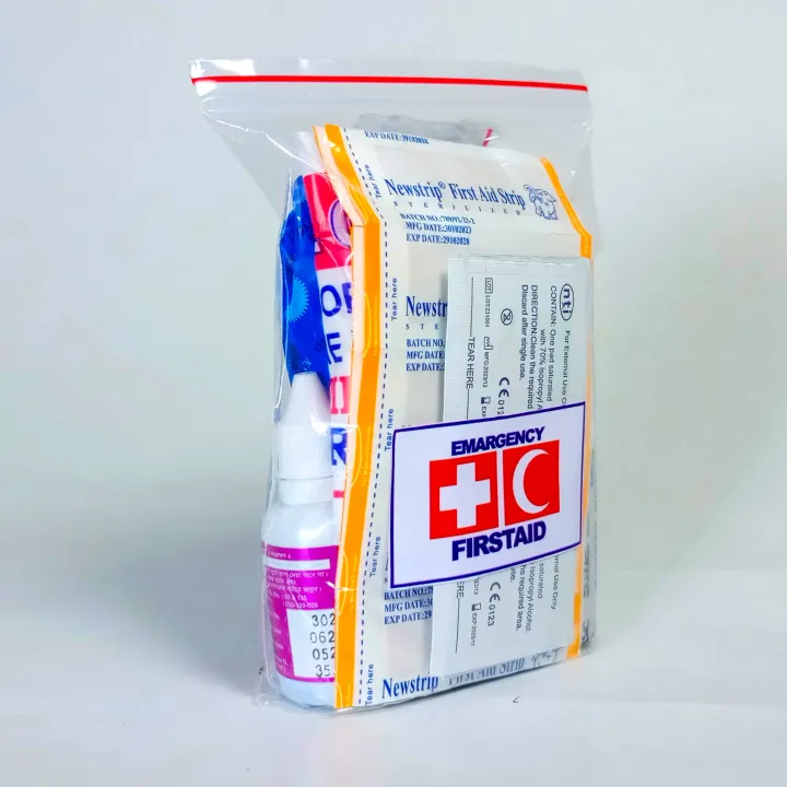 Mini%20First%20Aid%20Kit%20Pack%20with%2025+%20kits%20/%20Medicine%20Pack%20For%20home,%20office%20&%20School.%20-%20Medicine%20Pack%20-%20Image%203