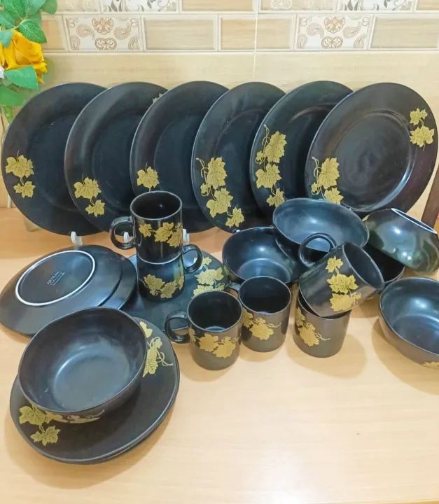 Ceramic%20Exclusive%20%2024%20pcs%20black%20%20dinner%20Set%20-%20Image%203