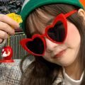 1Pcs Euro-american Style Fashion Sunglasses For Women Girl Photo Tool Photographic Prop Heart Shape Women's Glasses Nice Gifts. 