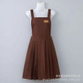 Fashionable plated dress style waterproof kitchen apron for kitchen gardening painting etc or shop.