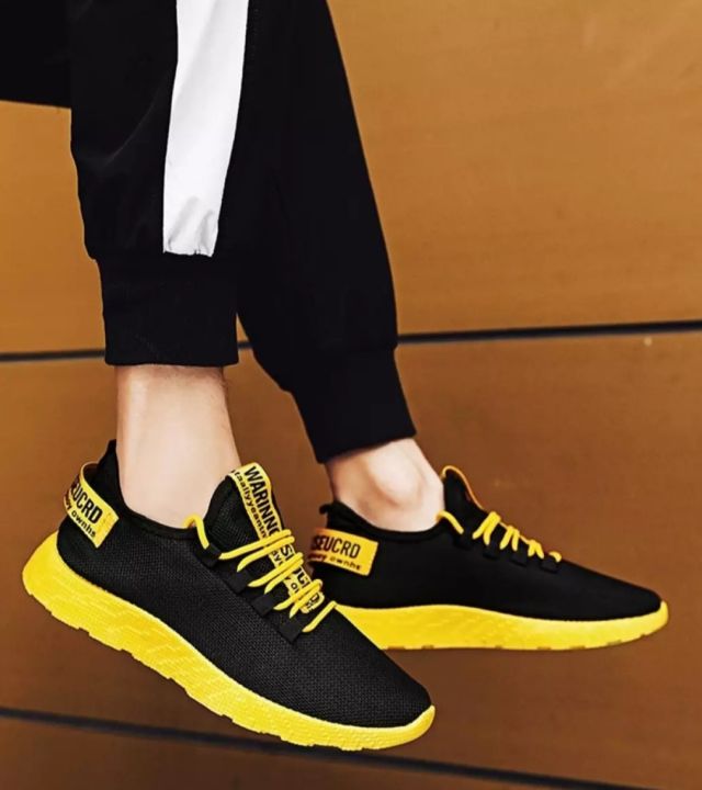 High-Quality%20Sneakers%20Men%20Casual%20Shoes%20Men%20Fashion%20Sneakers%20Fly%20knit%20Lightweight%20Slip-on%20Men%20-%20Image%202