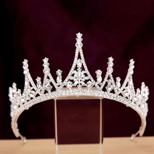White Stone Setted Queen crown