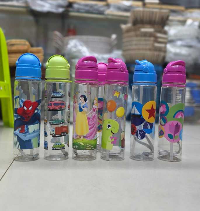 Cartoon%20Printed%20Kids%20Water%20Bottle%20600ml%20%E2%80%93%20Leak%20Proof%20Plastic%20School%20Bottle%20-%20Image%206