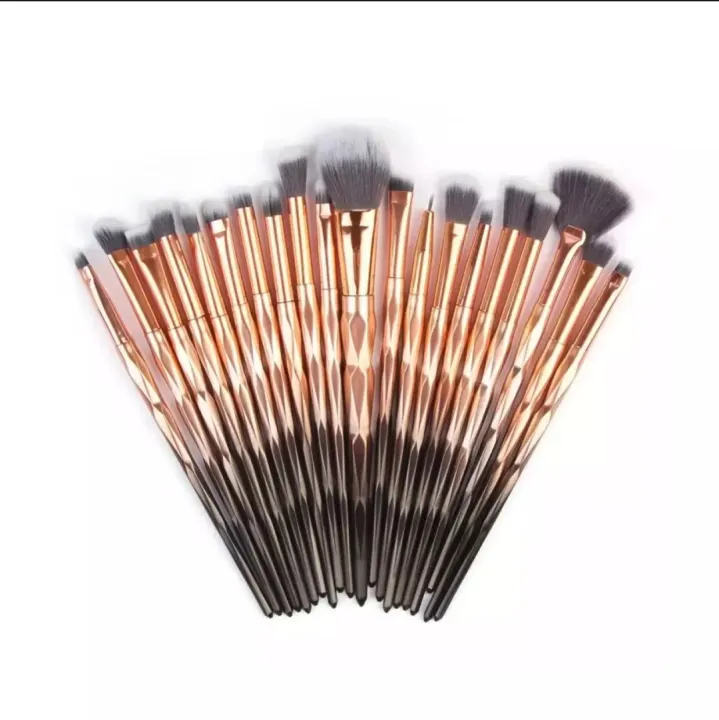 Diamond%20Make%20-up%20Brush%20Universal%20Eashedo%20Brush%2020%20Piece%20-%20Image%205