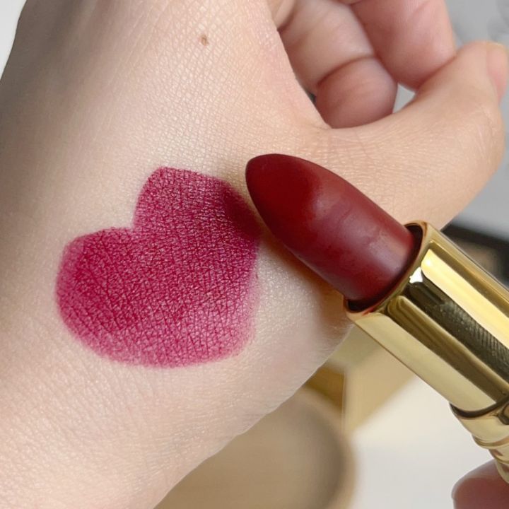 Winnie the Bear temperament, berry lipstick, sweet, half-ripe watermelon, scoop color, sea salt, cinnamon, non-stick cup lipstick