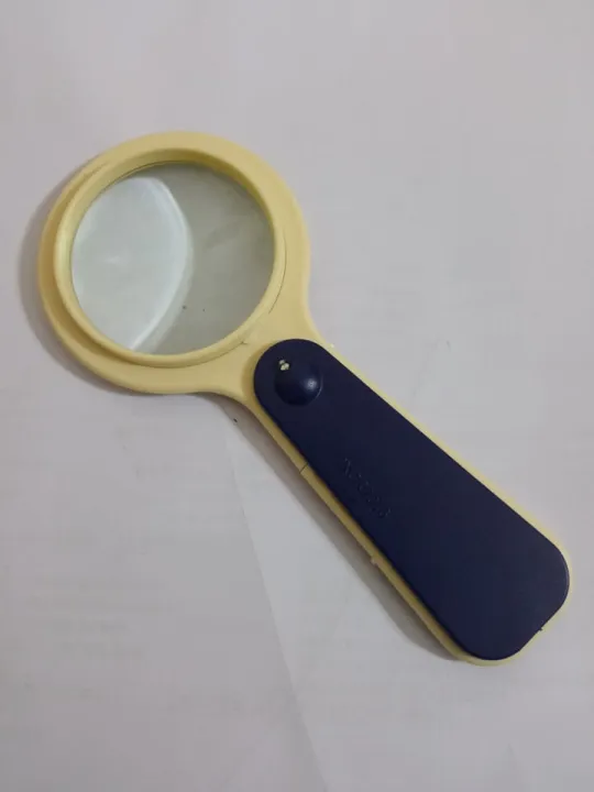 LJ-009%20Magnifying%20Glass%2060mm%20Diameter%20With%20White%20LED%20Light%20Source%20Hand%20Hold%20Magnifying%20Glass%20With%20LED%20Jewelry%20Magnifier%20Repair%20Tool%20Sets%20Reading%20Magnifying%20Glas%20-%20Image%203