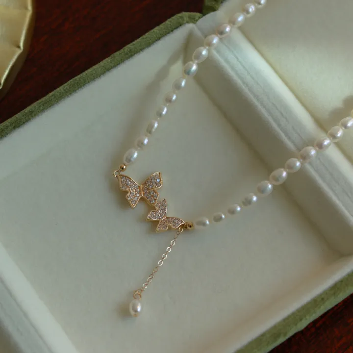 Bohemian%20Crystal%20Pearl%20Butterfly%20Necklace%20Vintage%20Y-Drop%20Fashion%20Choker%20Pendant%20Jewelry%20for%20Women%20and%20Girls%20-%20Image%203