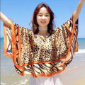 Douyin Kuaishou has the same thin pullover shawl for women in summer with skirts, and versatile cape pullovers can be distributed by women. 