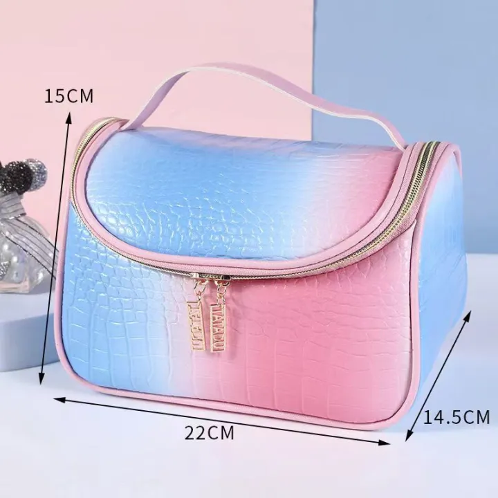 Large%20Capacity%20Makeup%20organizer%20bag%20Waterproof%20Cosmetic%20Storage%20Bag%20Travel%20makeup%20bag%20-%20Image%203