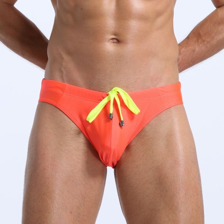 Men's%20Swimming%20Briefs%20Low%20Waist%20Bikini%20Panties%20Nylon%20Solid%20Color%20Swimsuit%20Quick-Drying%20Push%20Pad%20Shorts%20Beach%20Swimming%20Surf%20-%20Image%202