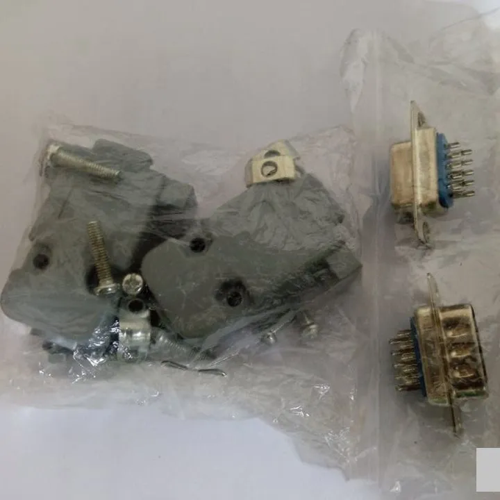 DB15%20DB-15%203%20ROWS%2015%20PIN%20Male%20&%20Female%20VGA%20Jack%20&%20Socket%20Plug%20Connector%20Adapters%203%20Row%2015Pin%20DIY%20With%20Plastic%20Back%20Shell%20Housing%20For%20Monitor%20Cables%C2%A0%20-%20Image%204