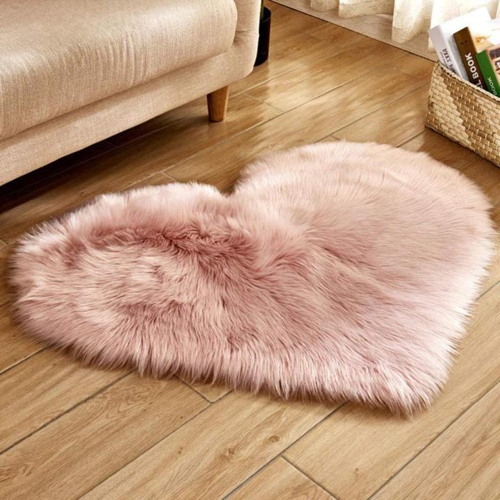 Heart Shaped Soft Faux Sheepskin Fur Area Rugs for Home Sofa Floor Mat -Grass Carpet