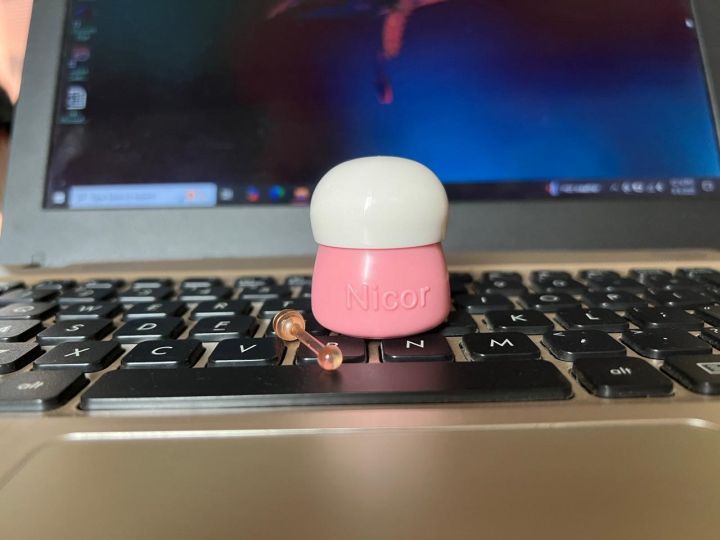 Lip%20Balm%20Nicor%208g.%20Hydrating%20Clear%20Lip%20Balm%20Overnight%20Repair%20Lip%20Mask%20Moisturizing%20Lip%20Tint%20Base%20-%20Image%206