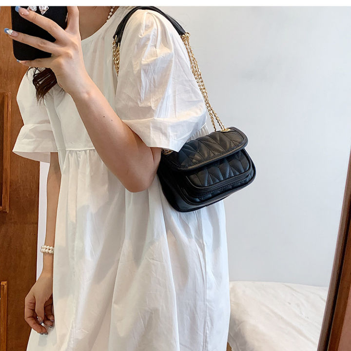 IELGY%20women's%20fashion%20chain%20one%20shoulder%20messenger%20small%20square%20bag%20-%20Image%207