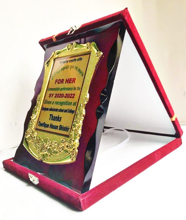 Customize%20Crest%20%7C%20for%20Event%20%7C%20Honourable%20%20prize%20-%20Image%204