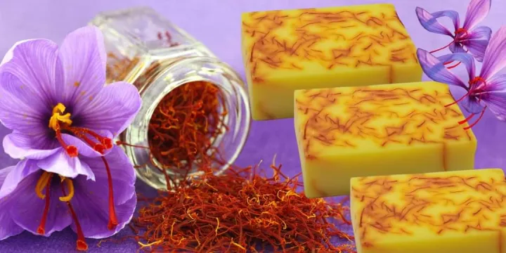 Saffron%20Goats%20Milk%20Soap%20100%20gm%20for%20Face%20&%20Body%20(Premium%20Quality)%20-%20Image%203