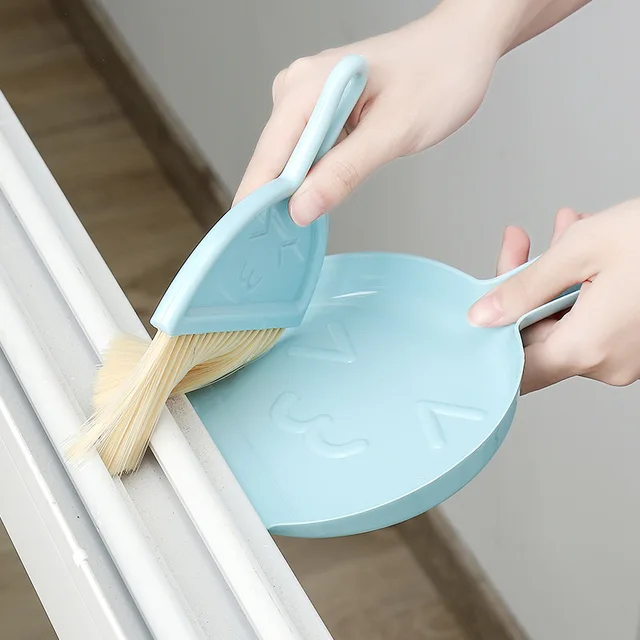 Dustpan%20and%20Brush%20Set,%201Pcs%20Mini%20Cleaning%20Dustpan%20and%20Broom%20Portable%20Sweeper%20with%20Hand%20Broom%20Brush%20for%20Computer%20-%20mop%20-%20Image%203