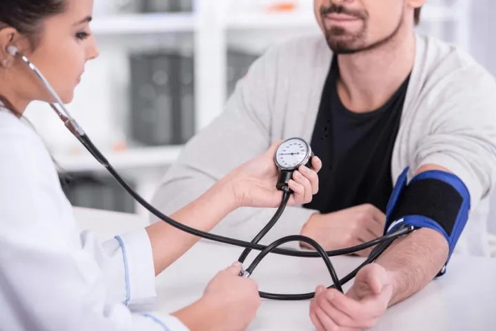 ALPK2%20Manuel%20Blood%20Pressure%20Monitoring%20Machine%20With%20Stethoscope%20-%20Image%204