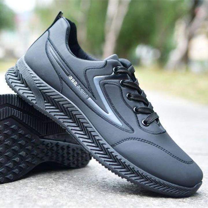 Men s Shoes Waterproof Antiskid Shoe Trendy Shoes Autumn and Winter New Casual Shoes Soft Bottom Running Shoes Black Leather Sneakers Men Daraz .bd