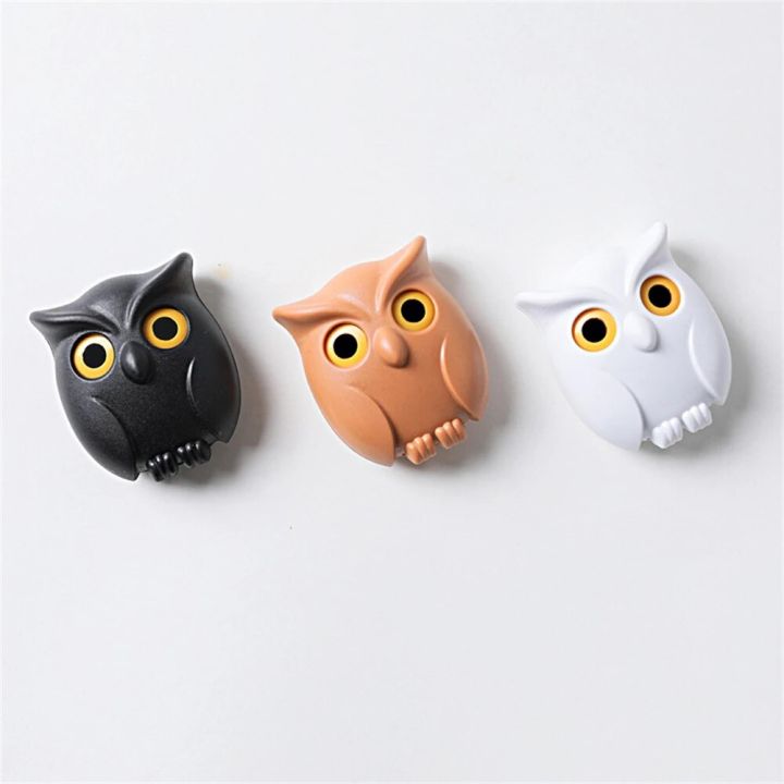 1/5pcs%20Scary%20Night%20Owl%20Magnetic%20Key%20Hooks%20Adhesive%20Hold%20Keychain%20Key%20Hanger%20Will%20Open%20Eyes%20Wall%20Decorative%20Hook%20For%20Kitchen%20Home%20-%20Image%205