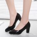 Work round Toe Professional High Heels Large Feet Lady Middle Shallow Mouth Soft Surface Heel Size Single New Spring and Autumn OL Chunky Heel ? Leather Shoes ˇ.