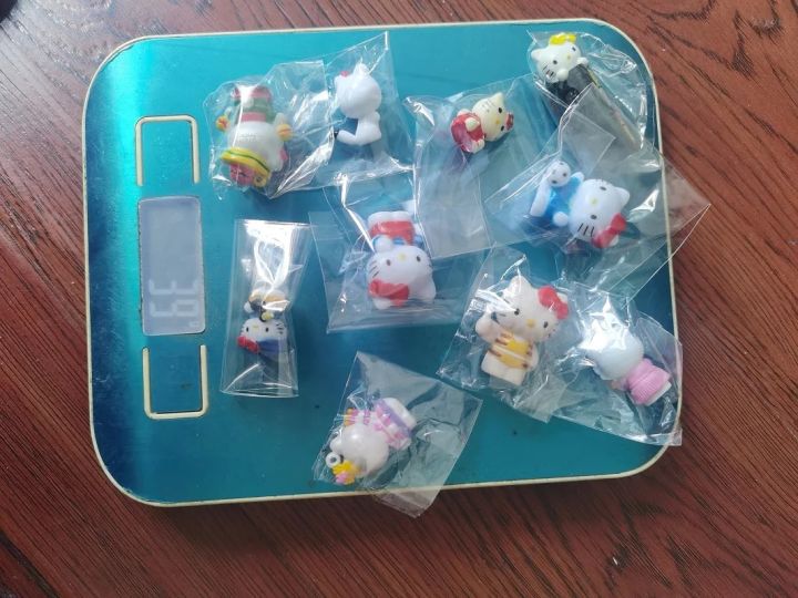 Mini%20Hello%20Kitty%20Cat%20Christmas%20Animal%20Action%20Figure%20Anime%20Figures%20Toy%20Hobbies%20Figurine%20Cartoon%202-3cm%20Sanrio%20Collectible%20Gift%20Moonlight%20Shines%20-%20Image%205