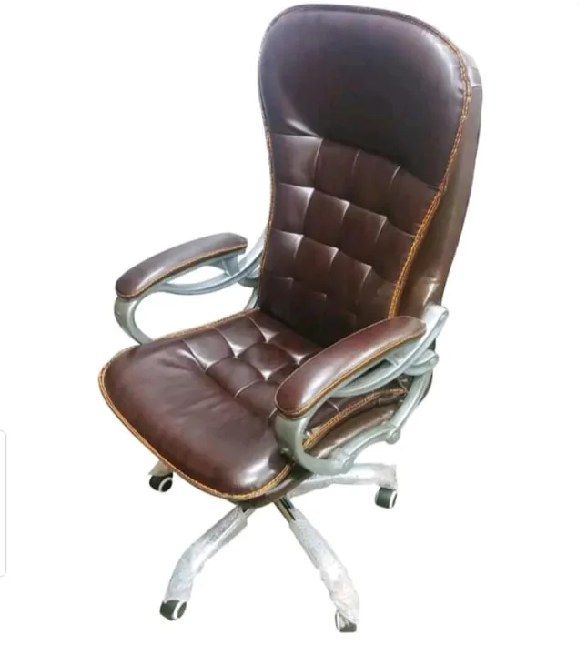 Revolving%20Chair%20-%20Image%203