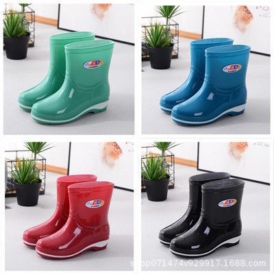 Xunlai fashion medium water shoes for women, pastoral summer, fruit green rubber shoes, kitchen anti-slip water boots, mother shoes, labor protection shoes for women