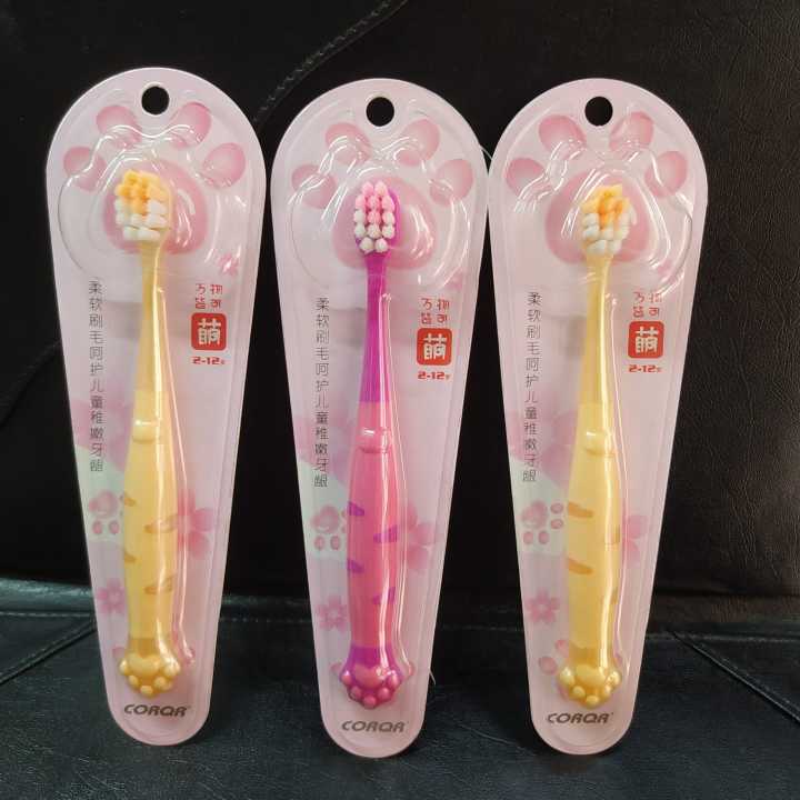 CORQR%20New%20cat%20claw%20children's%20toothbrush%202-9%20Years%20-%20Image%202