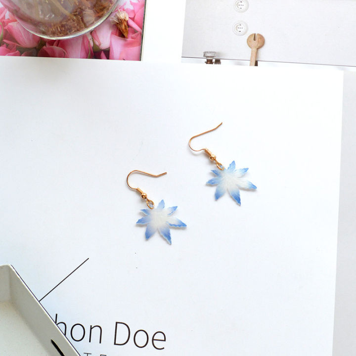 Simplicity%20Maple%20Leaf%20Earrings%20Gingko%20Leaf%20Earnail%20Pearl%20Long%20Hollow%20Metal%20Women's%20Earrings%20Acrylic%20Earrings%20-%20Image%202