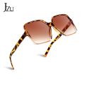 JZU Fashion Women Oversize Sunglasses Black Leopard Gradient Plastic Brand Designer Female big retro Sunglasses for women oculos.