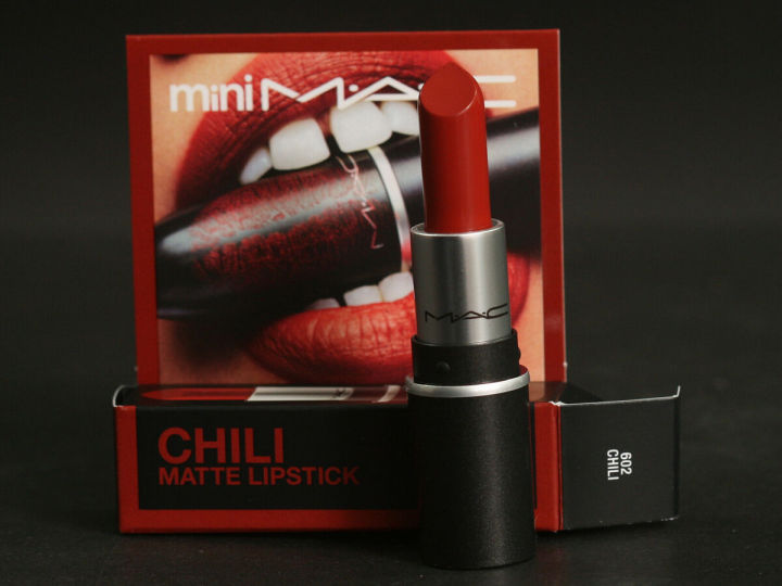 Mini%20Mac%20Matte%20Lipstick%20Chili%20-%20Image%206