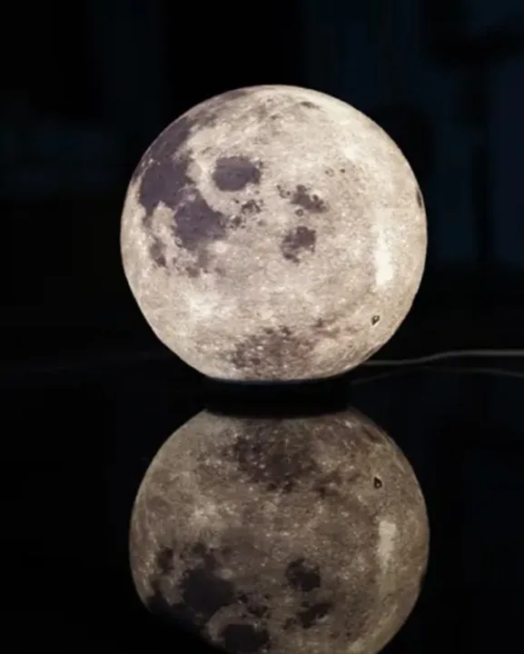 3D%20Printed%20Illuminated%20Moon%20Table%20Lamp%20-%20High-Resolution%20Surface,%20Textured%20Wavy%20Stand,%20Custom%20Sizes%20(6-Inch%20&%208-Inch)%20-%20Image%206