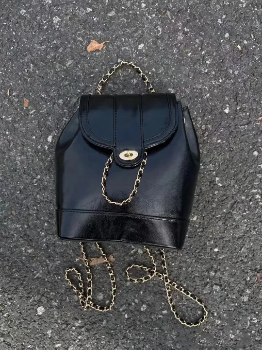 Korean%20Niche%20Autumn%20and%20Winter%20Mini%20Chanel%20Style%20Chain%20Backpack%20for%20WomeninsBlogger%20Student%20Oil%20Wax%20Leather%20Shoulder%20Bag%20-%20Image%205