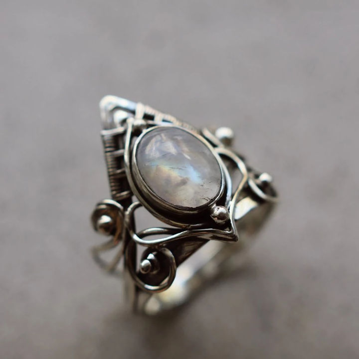 Party%20Ring%20ury%20Geometry%20Statement%20Lady%20Ring%20-%20Image%208
