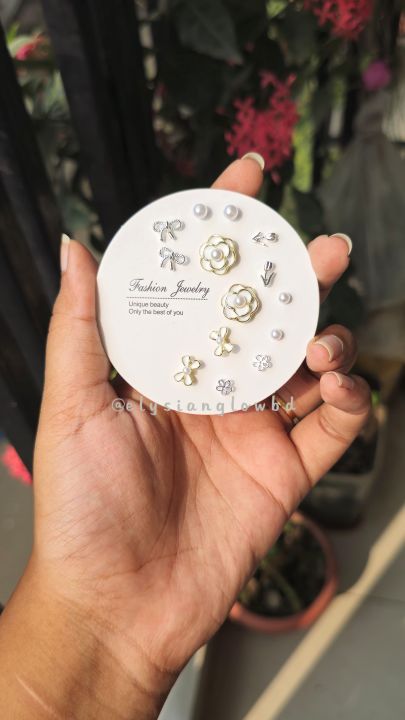 7pair%20Korean%20Fashion%20Small%20Geometric%20Female%20Earrings%20Set%20Multiple%20Pairs%20of%20Butterfly%20Cute%20Stud%20Earrings%20Jewelry%20-%20Image%207