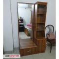 সুন্দর লিভিংরুমের জন্য লকার ড্রয়ারের সাথে ফুল ভিউ মিরর এবং গ্লাস স্টোরেজ সহ ড্রেসিং টেবিল - dressing table.