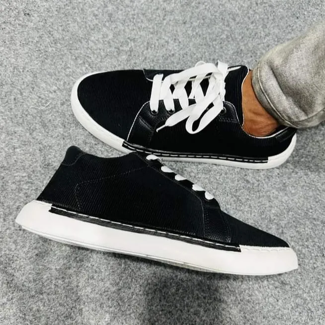 Comfortable%20Sports%20Sneakers%20Stylish%20Lace%20Up%20Trendy%20Shoes%20For%20Men%20(2024%20in)%20Black%20Color%20-%20Image%203